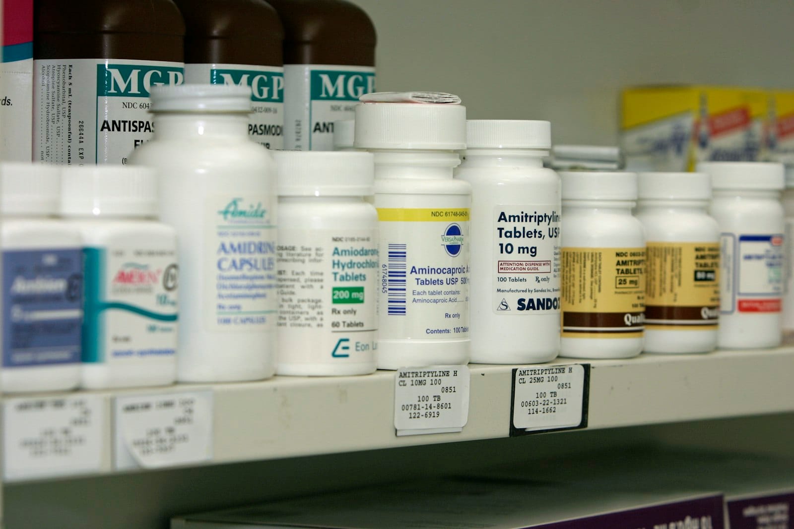 Pharmacy shelf visual used for structured training context